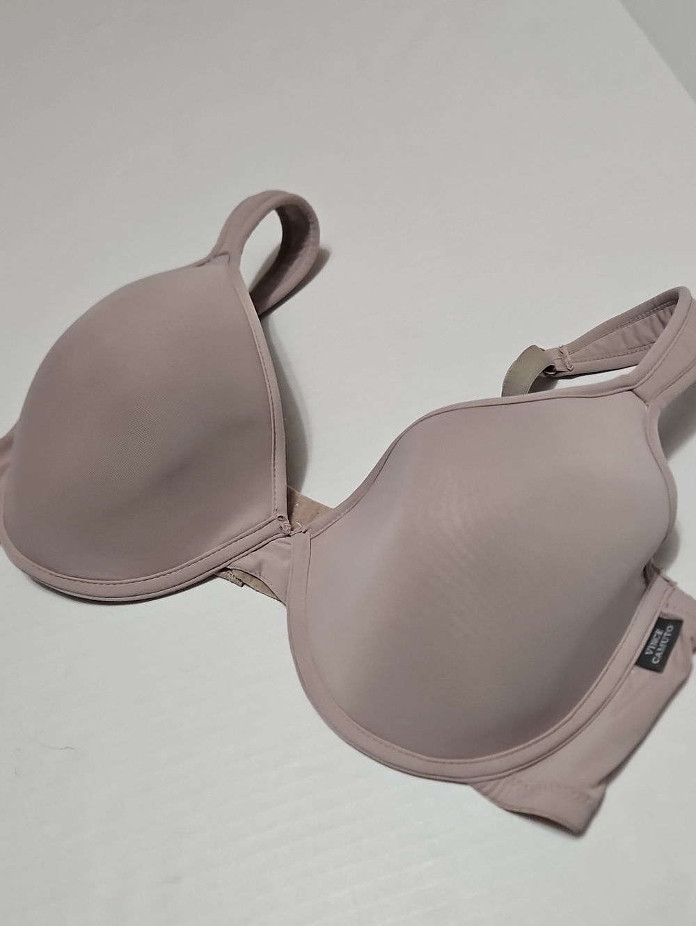 Vince Camuto Nude/Taupe Seamless Molded T-Shirt Underwire Bra Size 38D